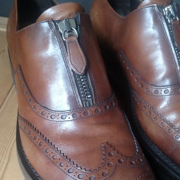 PRADA Runway Lug Sole Wingtip Zip-up Brogues - Picture 4 of 8